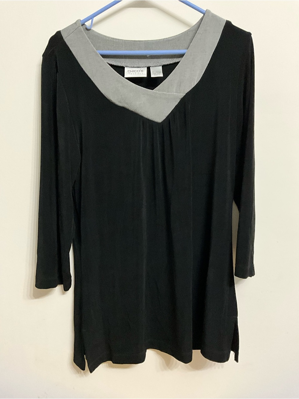 Chico's Black Long-Sleeve Tunic with Gray V-Neck Trim